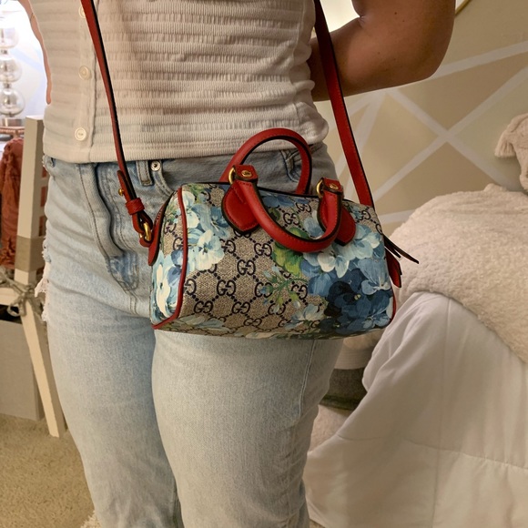 Authentic GUCCI blooms bag. Pristine like new condition. Beautiful bag! - Picture 6 of 11